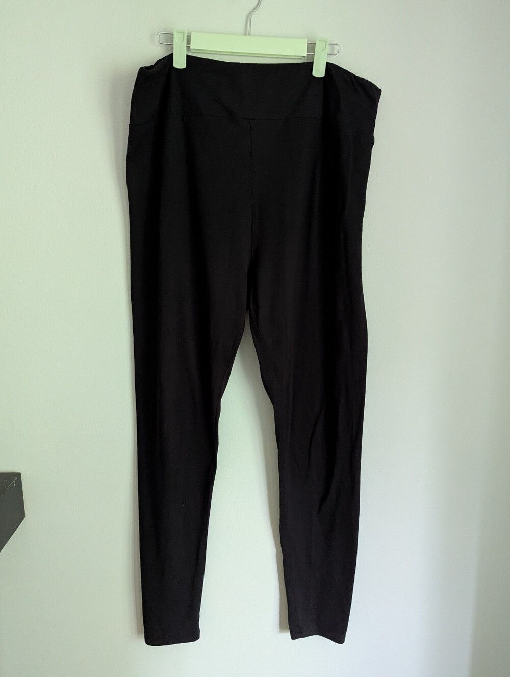 LuLaRoe Leggings Solid BLACK TC2 Tall & Curvy 2 Sizes 20-26 Comfort Stretch